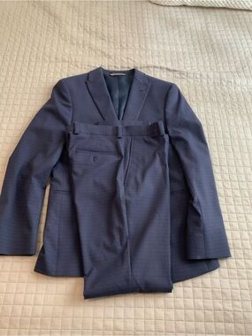 Classic Navy Kids' Two-Piece Suit Jacket and Trousers